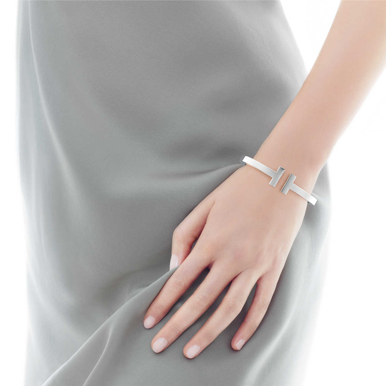 Tiffany T 18K 白金方形戒指