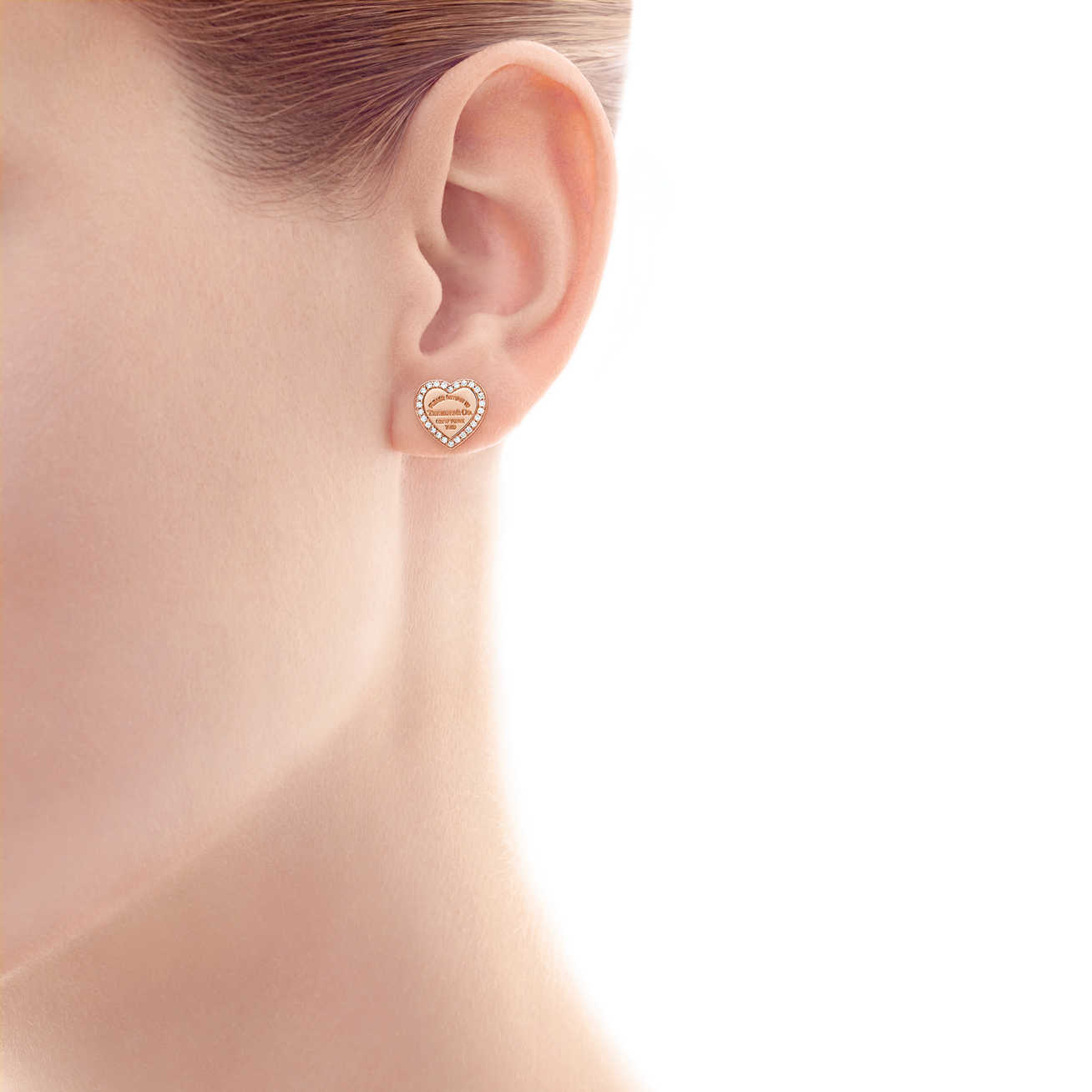 Return to Tiffany™ 系列 迷你18K 玫瑰金镶钻心形耳环