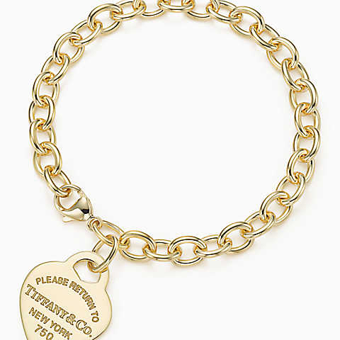 Return to Tiffany™ 系列 中号18K 金 Heart Tag，配中号