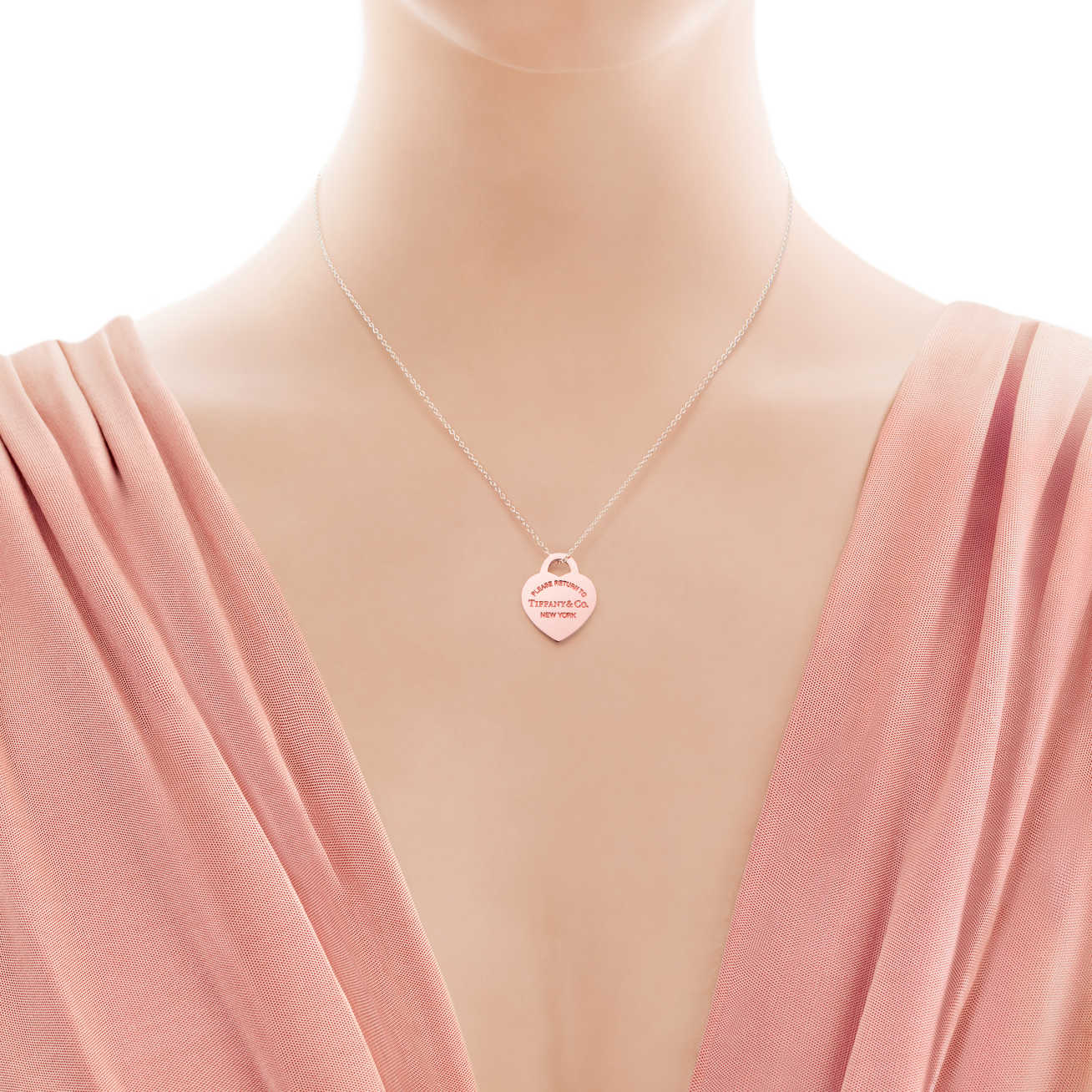Return to Tiffany™系列Rubedo®金属和纯银Heart Tag吊坠